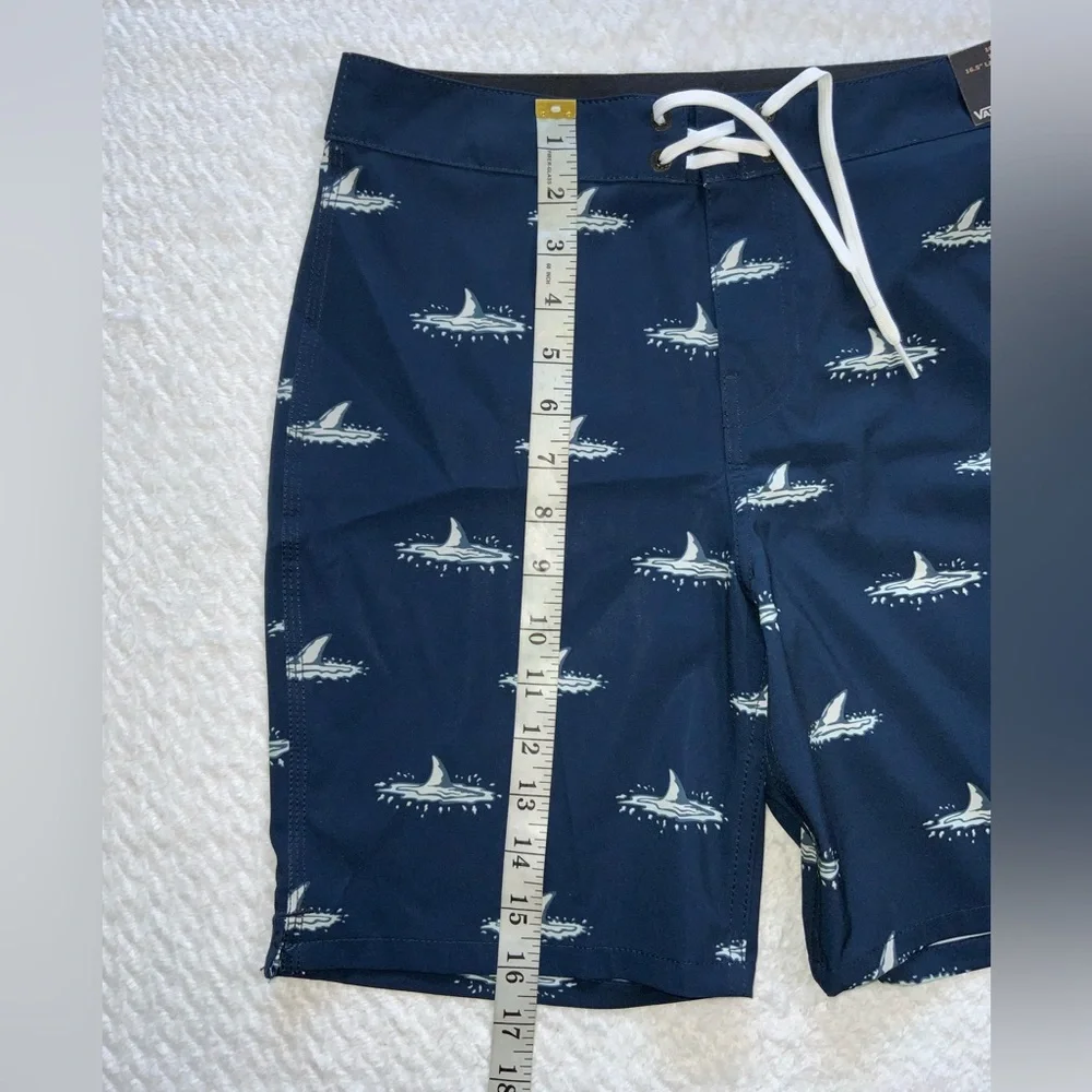 Vans Kids The Daily Shark Fin Board shorts